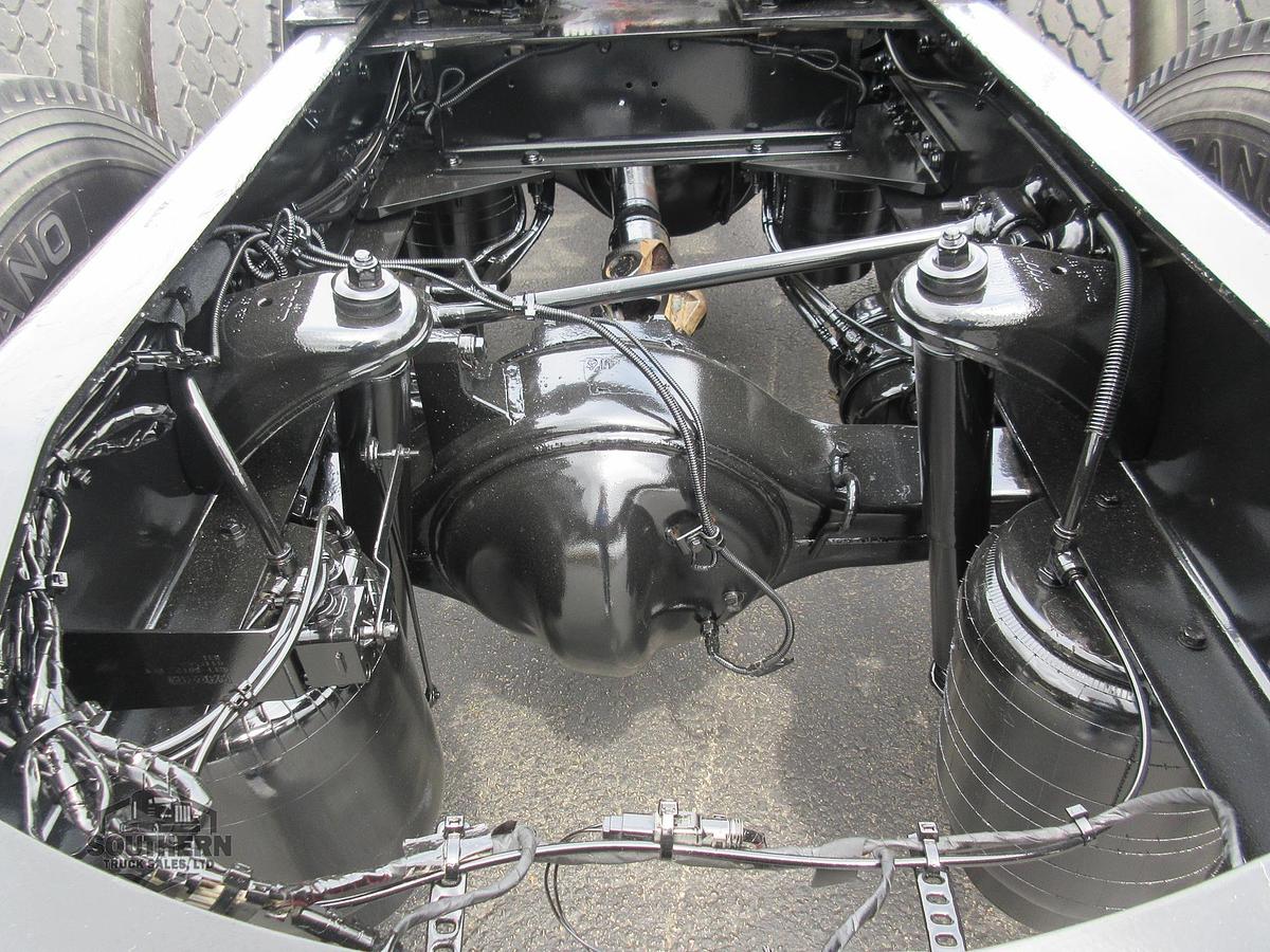 Used 2019 PETERBILT 389