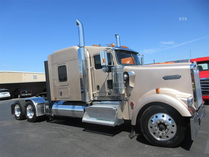 Used 2017 KENWORTH W900