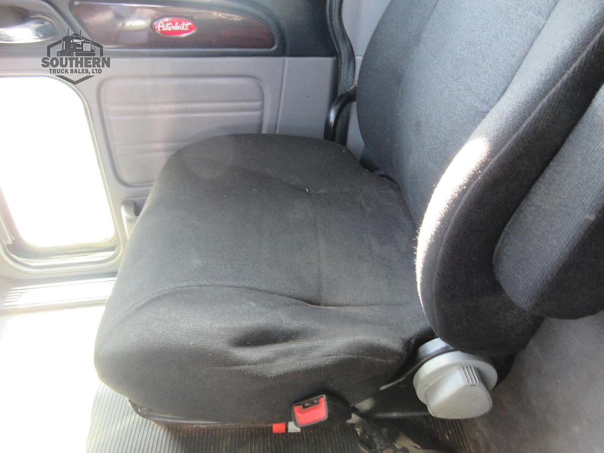 Used 2019 PETERBILT 389