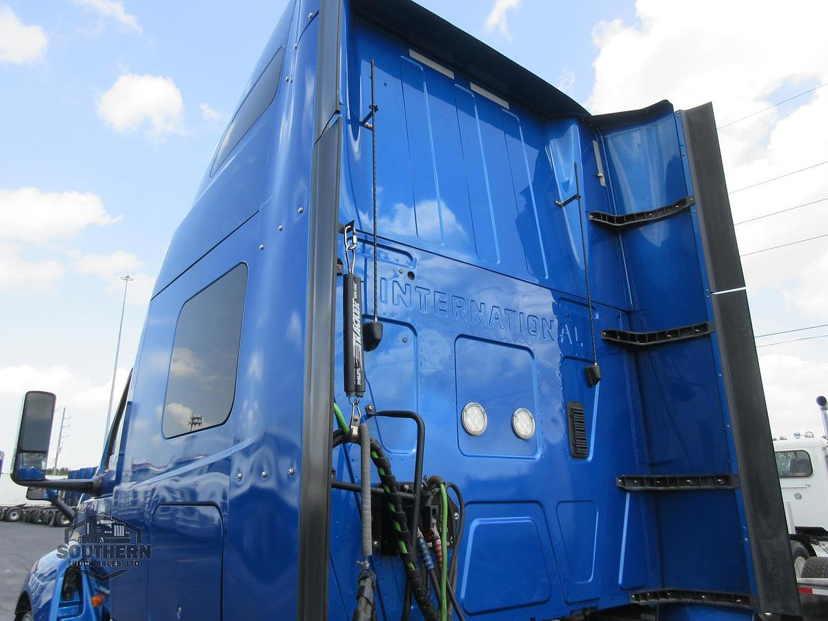 Used 2021 INTERNATIONAL LT