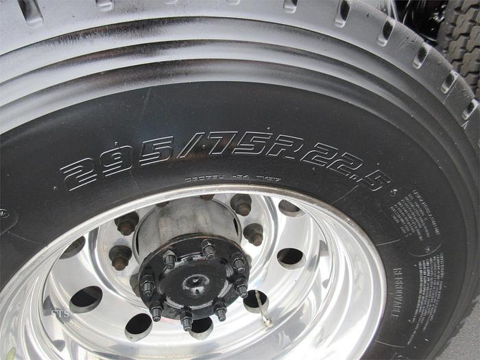 Used 2021 FREIGHTLINER CASCADIA 126