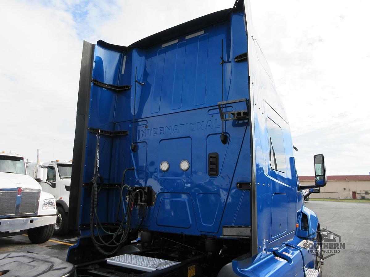 Used 2021 INTERNATIONAL LT