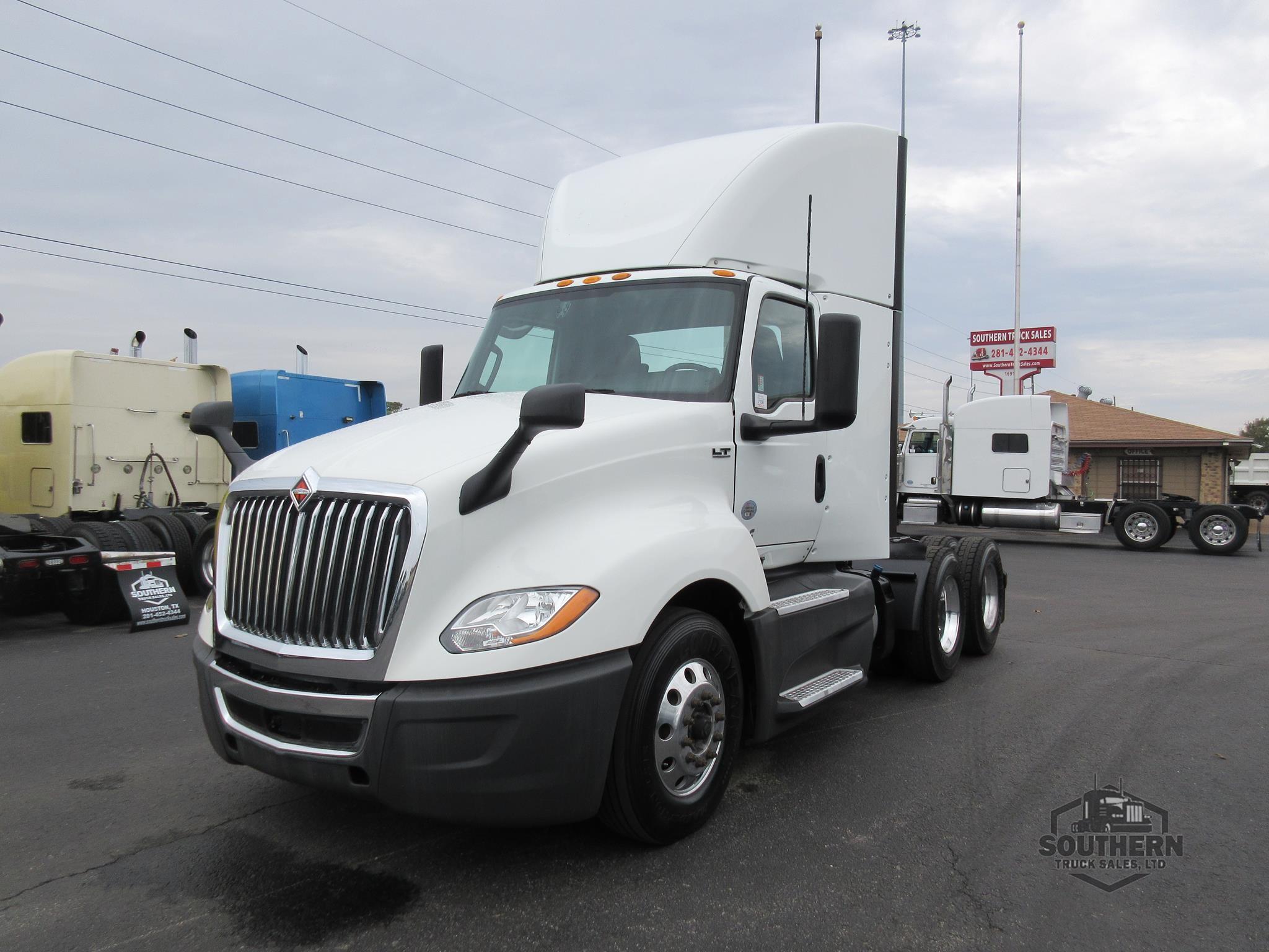 Used 2021 INTERNATIONAL LT