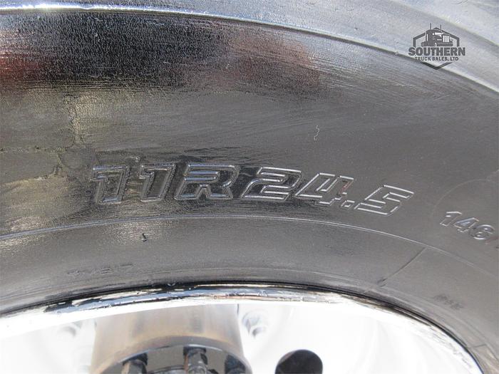 Used 2015 PETERBILT 365