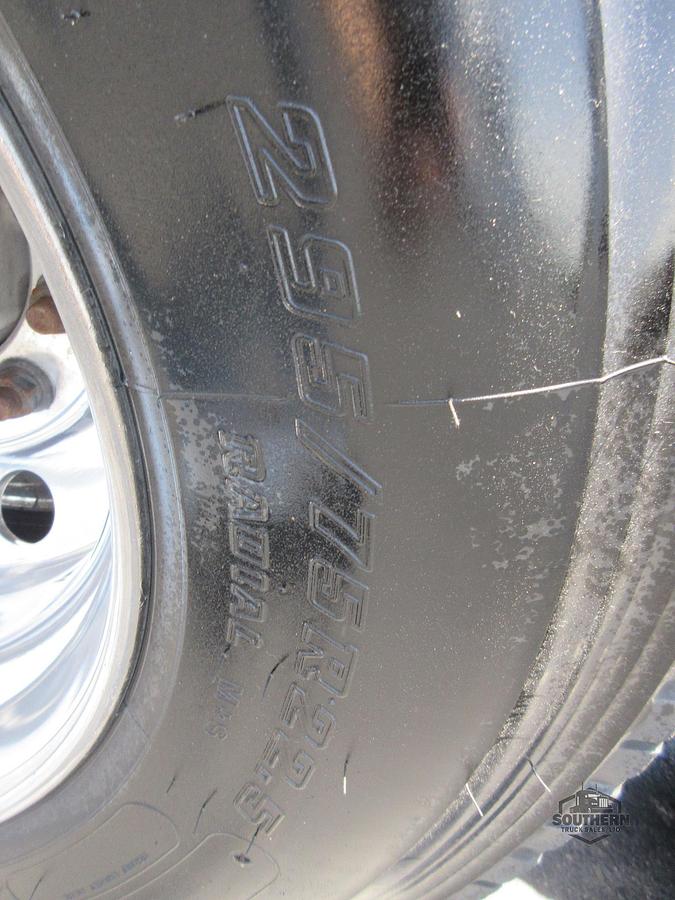 Used 2018 FREIGHTLINER CASCADIA 125