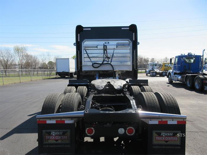 Used 2018 PETERBILT 389