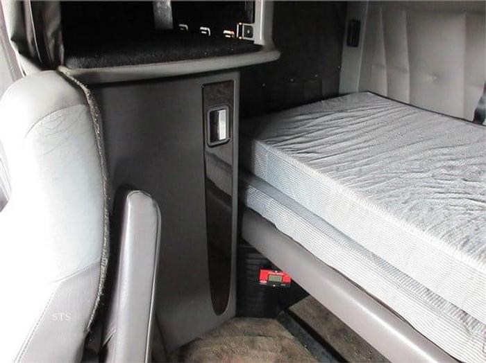 Used 2015 PETERBILT 389