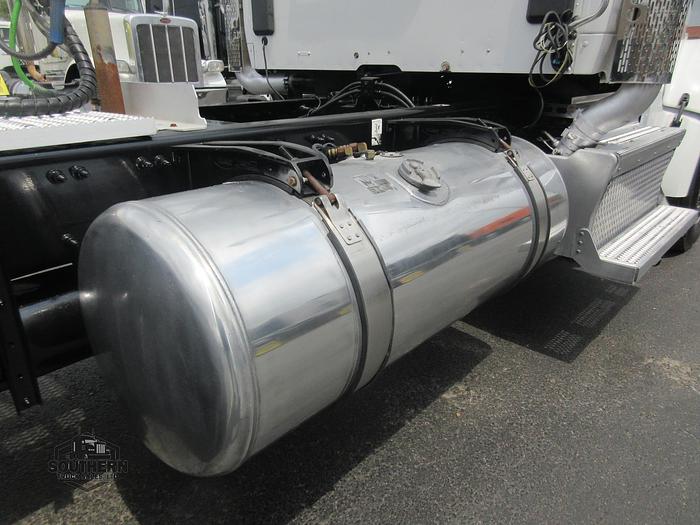 Used 2019 PETERBILT 567