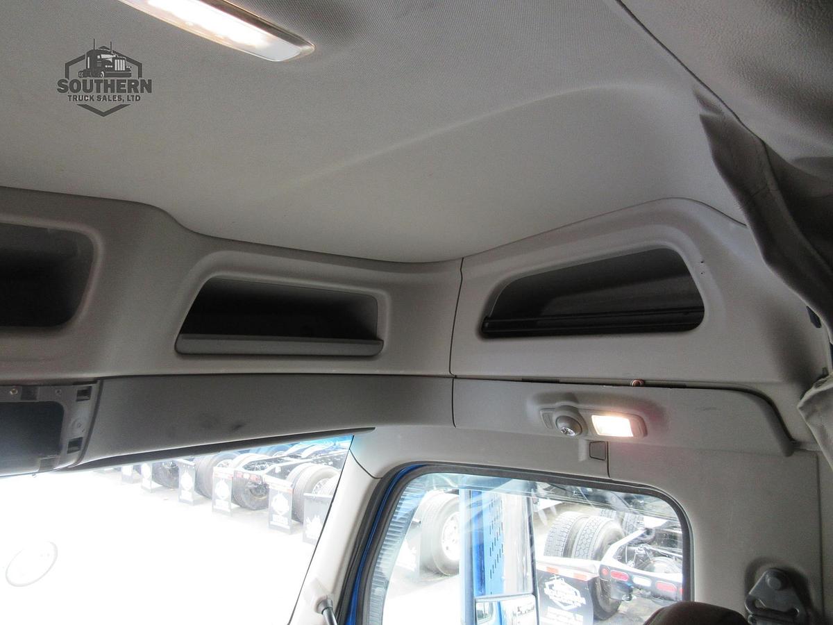 Used 2020 PETERBILT 567