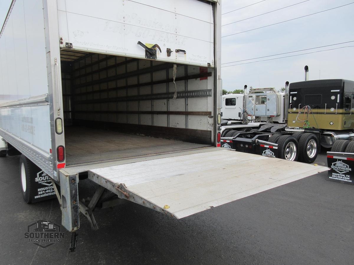 Used 2017 FREIGHTLINER BUSINESS CLASS M2 106
