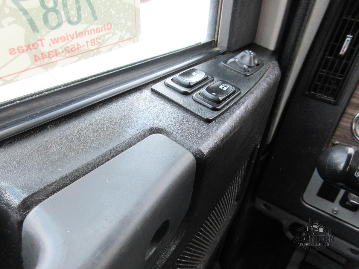 Used 2019 FREIGHTLINER CORONADO 122 SD