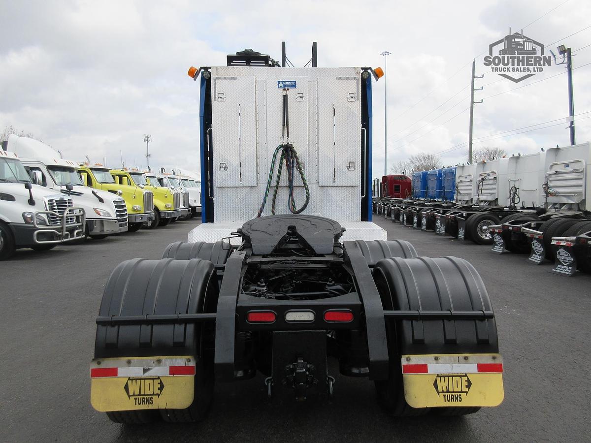 Used 2020 PETERBILT 567