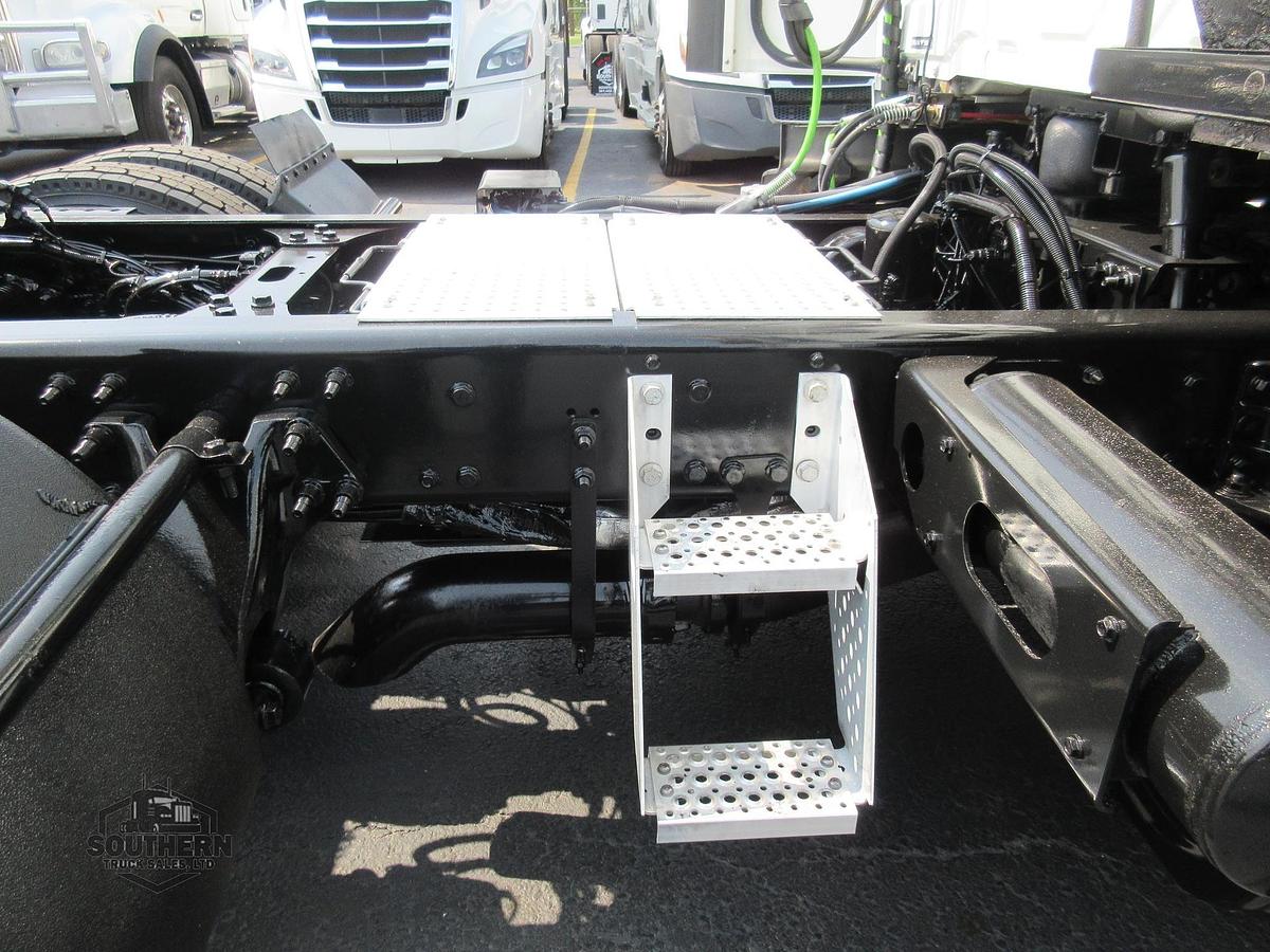 Used 2021 INTERNATIONAL LT