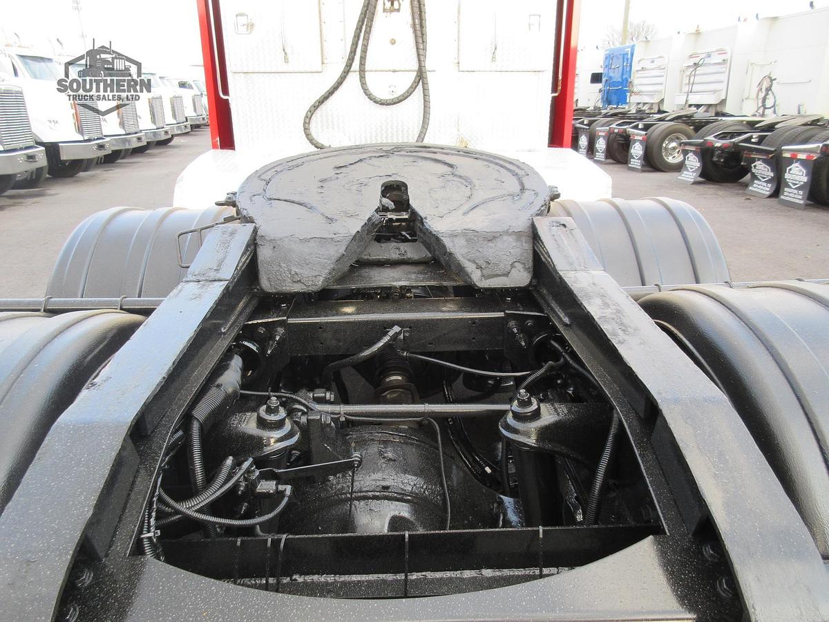 Used 2021 PETERBILT 567