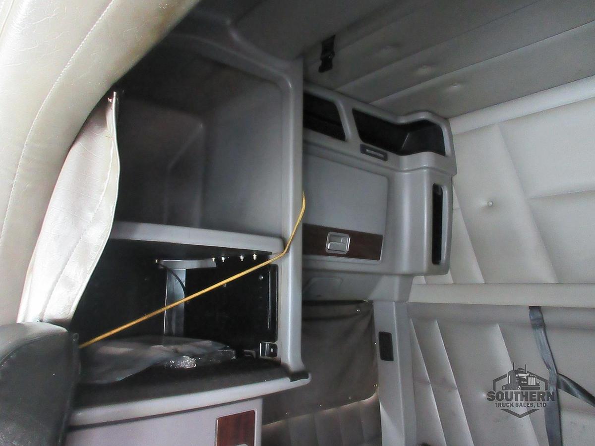 Used 2020 PETERBILT 389