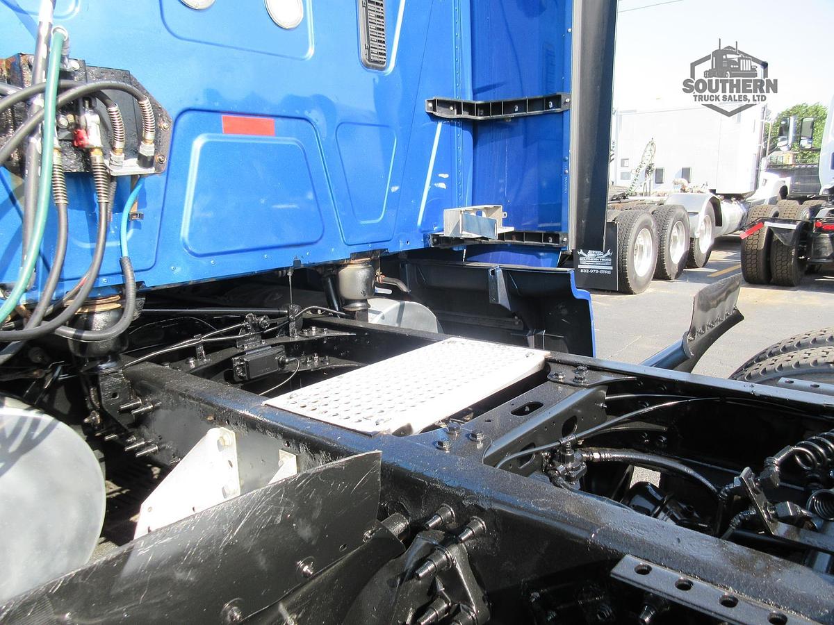 Used 2021 INTERNATIONAL LT