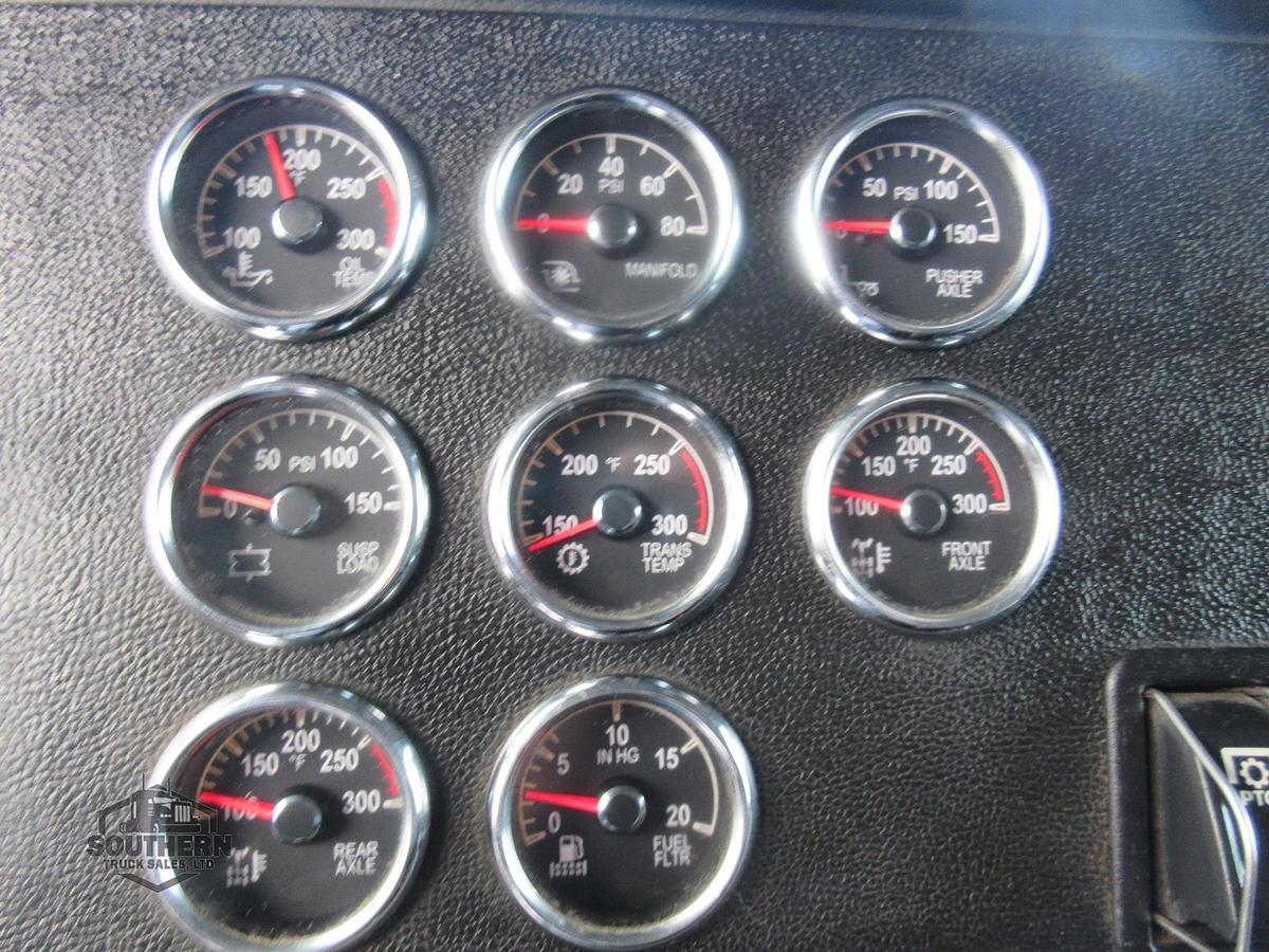 Used 2023 PETERBILT 389