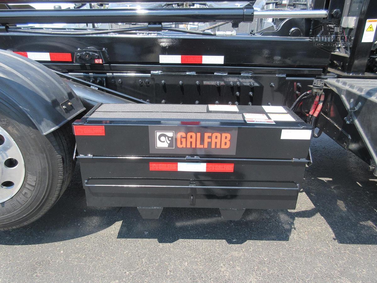 Used 2025 PETERBILT 567