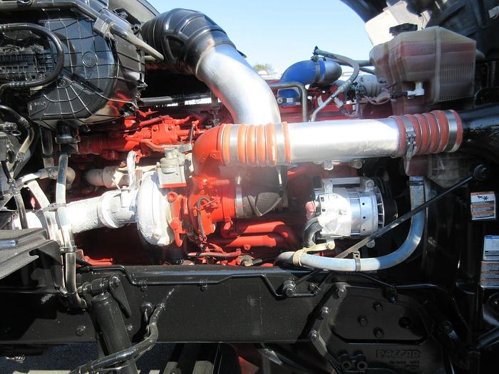 Used 2021 KENWORTH T880