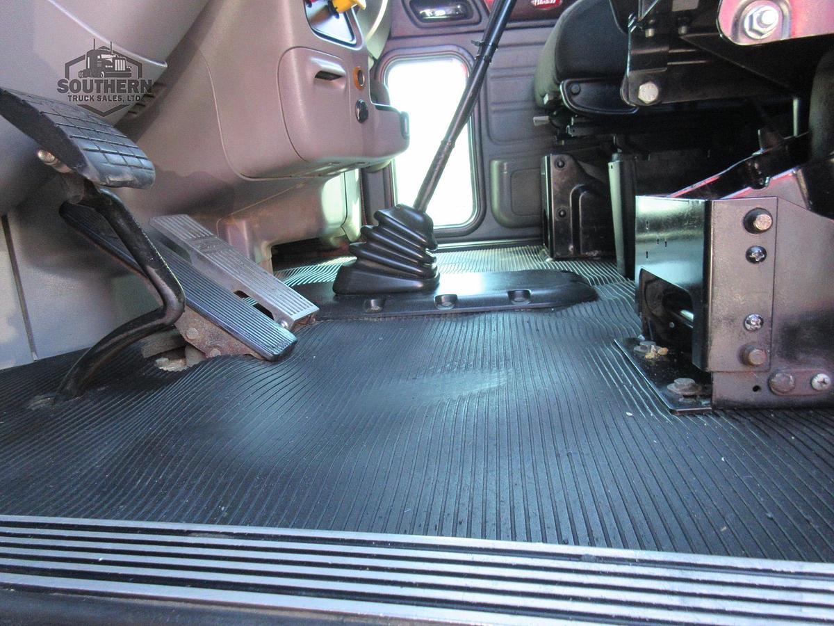 Used 2019 PETERBILT 389