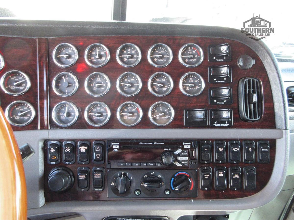Used 2021 PETERBILT 389