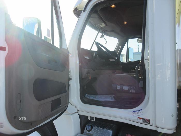 Used 2016 FREIGHTLINER CASCADIA 125