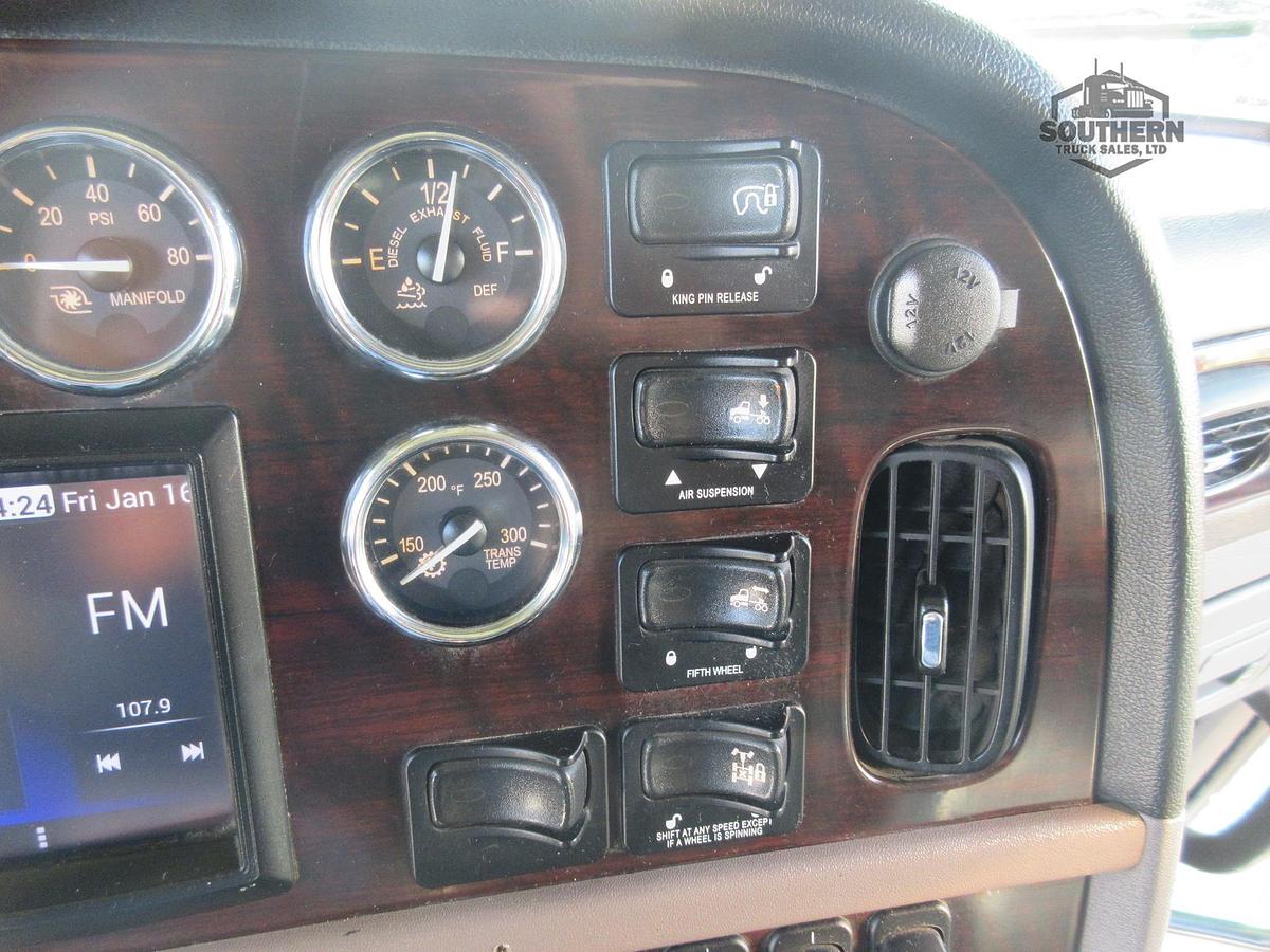 Used 2019 PETERBILT 389