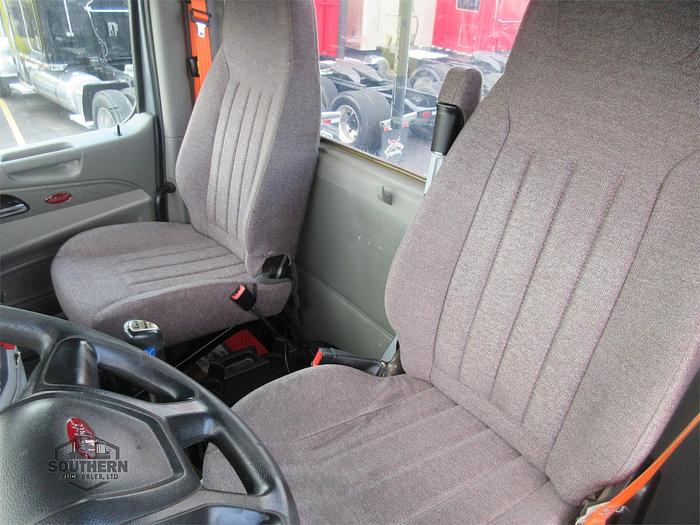 Used 2019 PETERBILT 567
