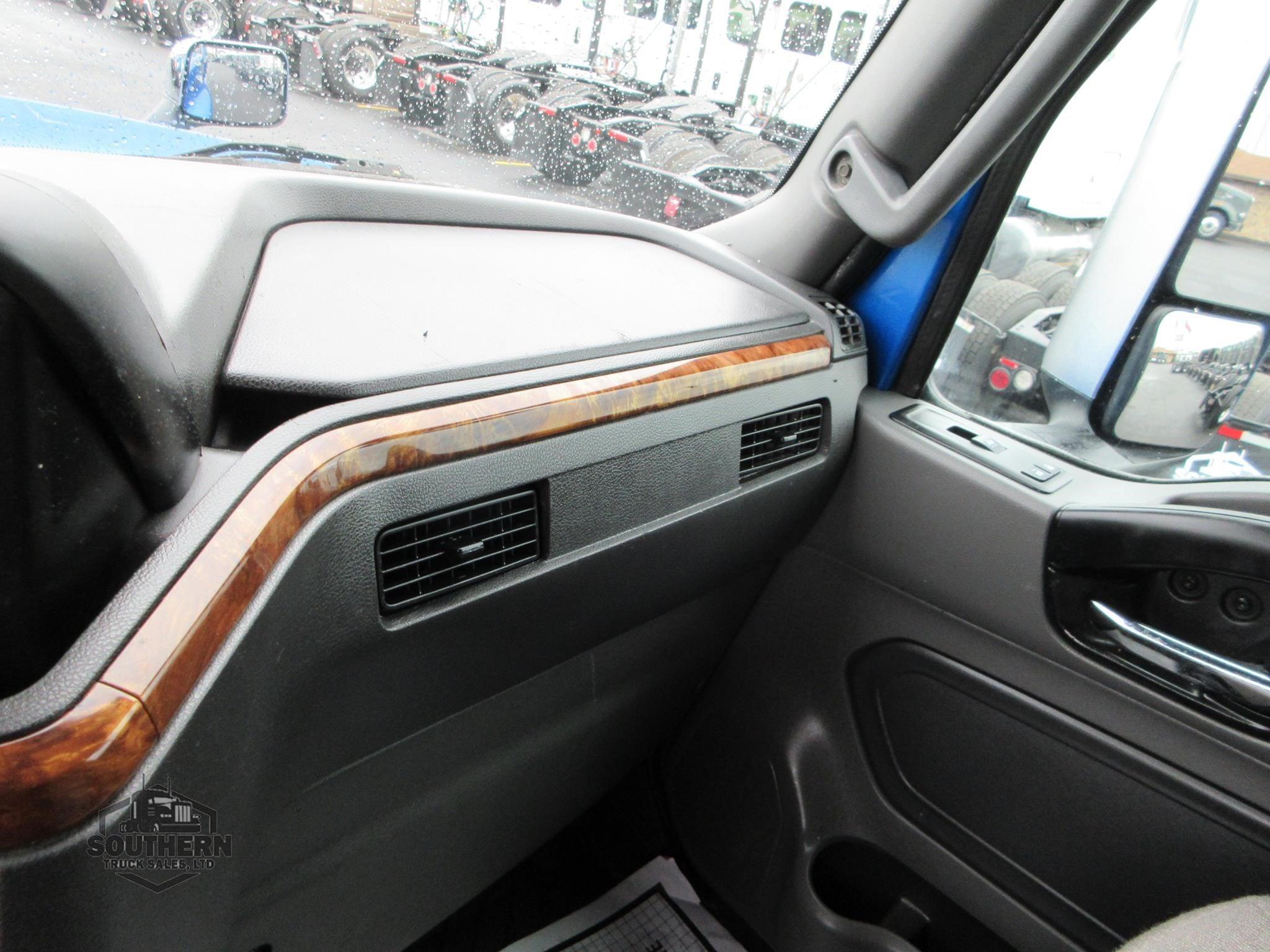 Used 2021 INTERNATIONAL LT