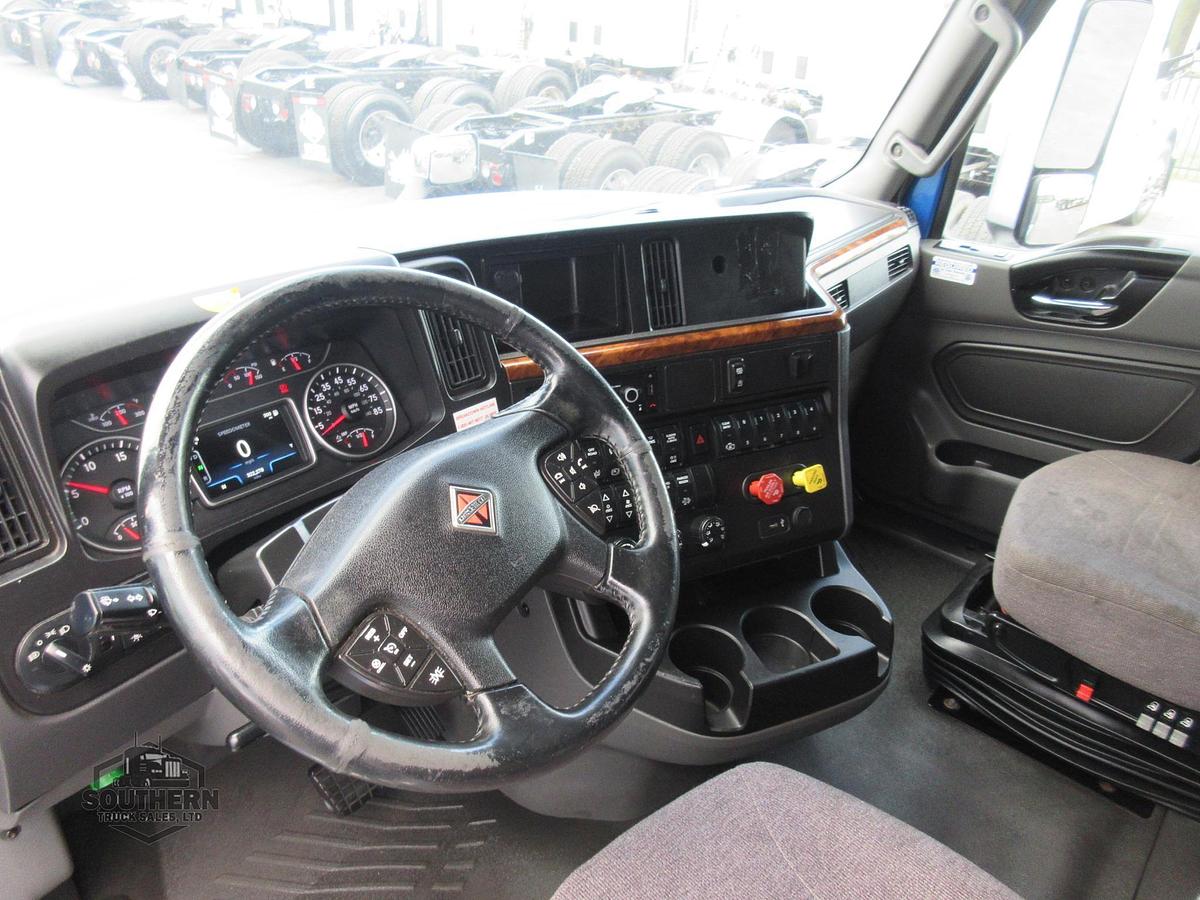Used 2021 INTERNATIONAL LT