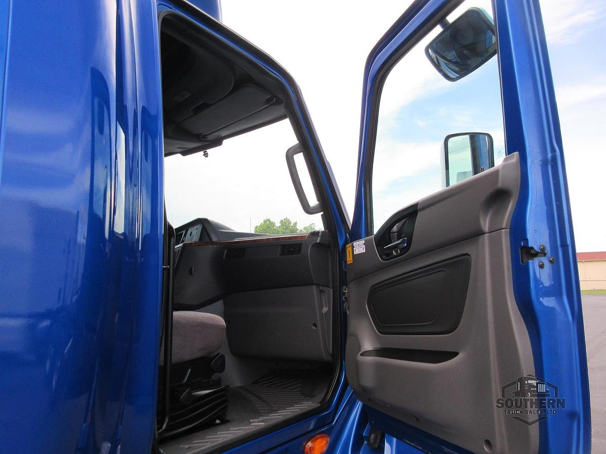 Used 2021 INTERNATIONAL LT