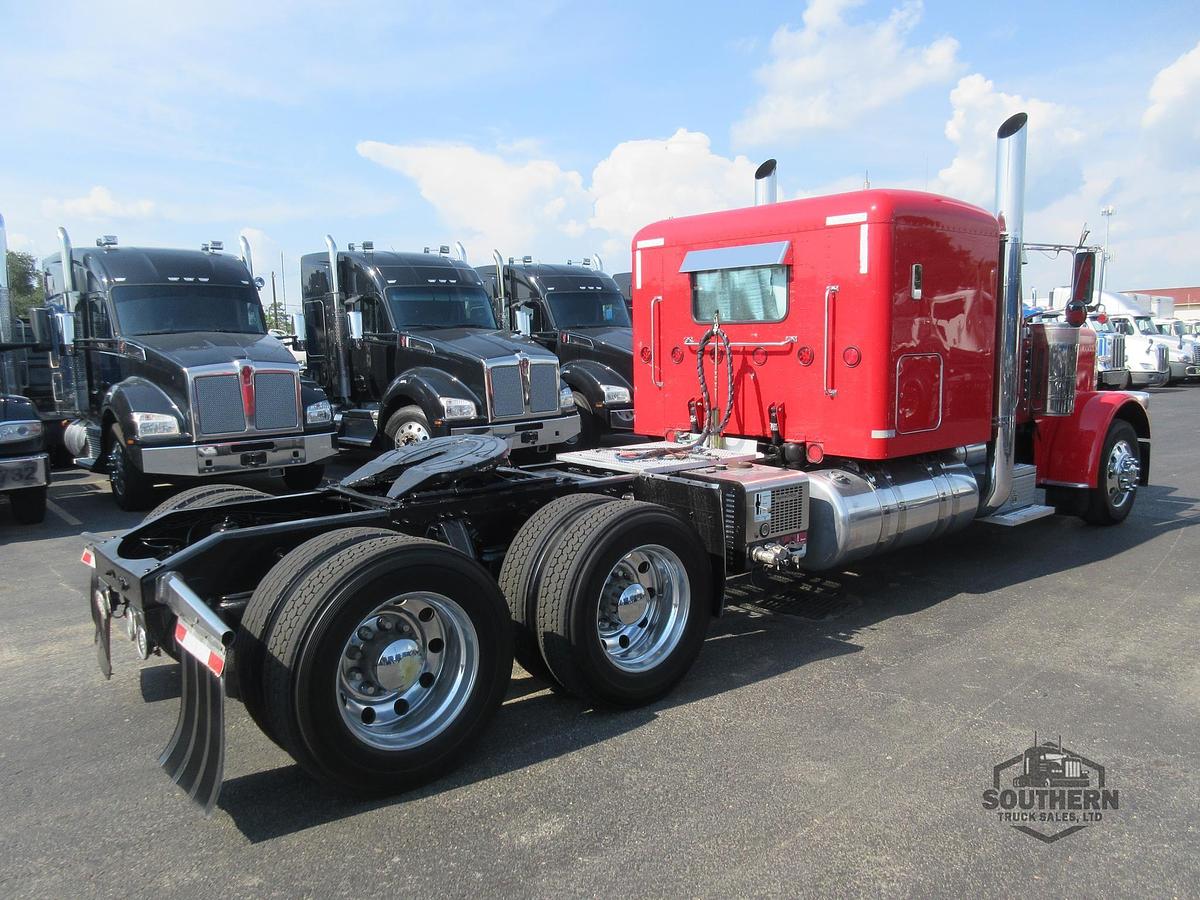 Used 2014 PETERBILT 389