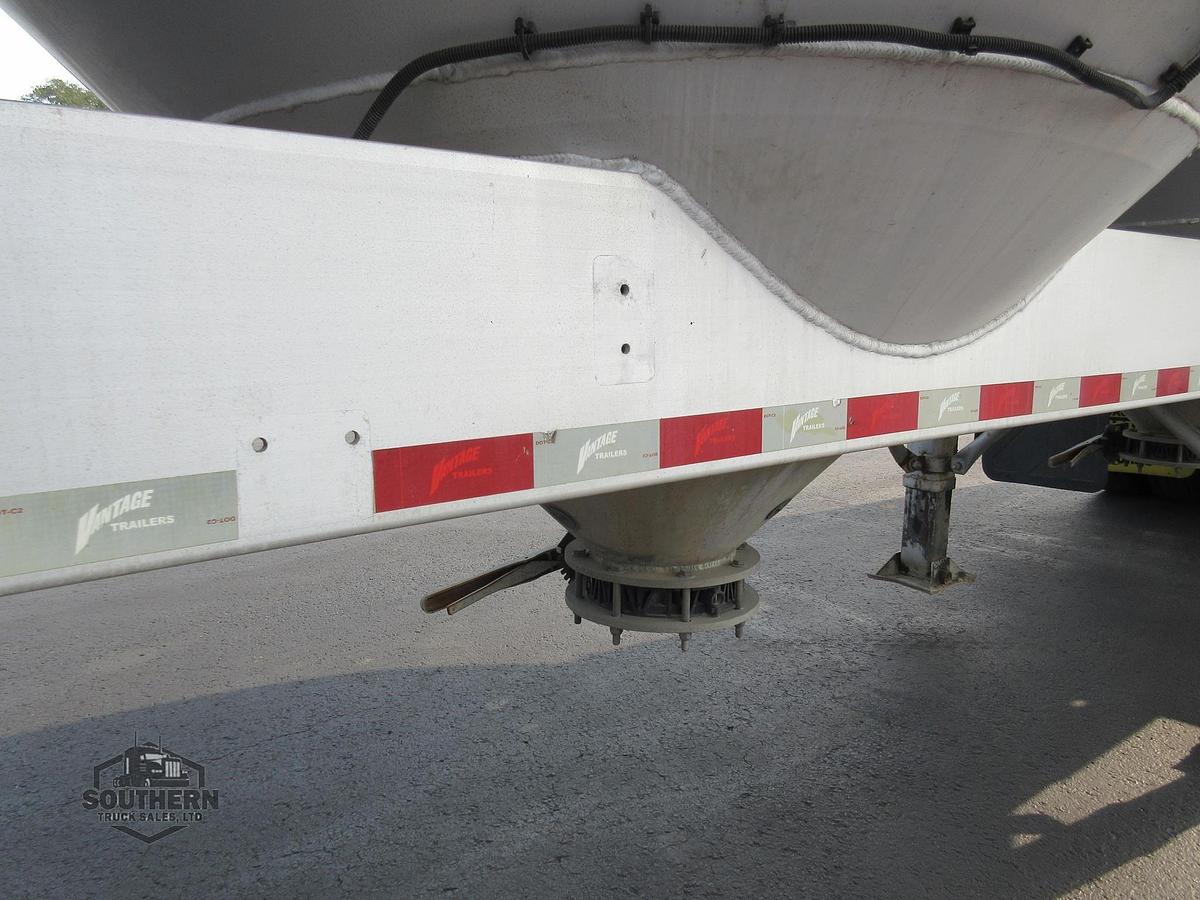 Used 2012 VANTAGE Tandem Axle