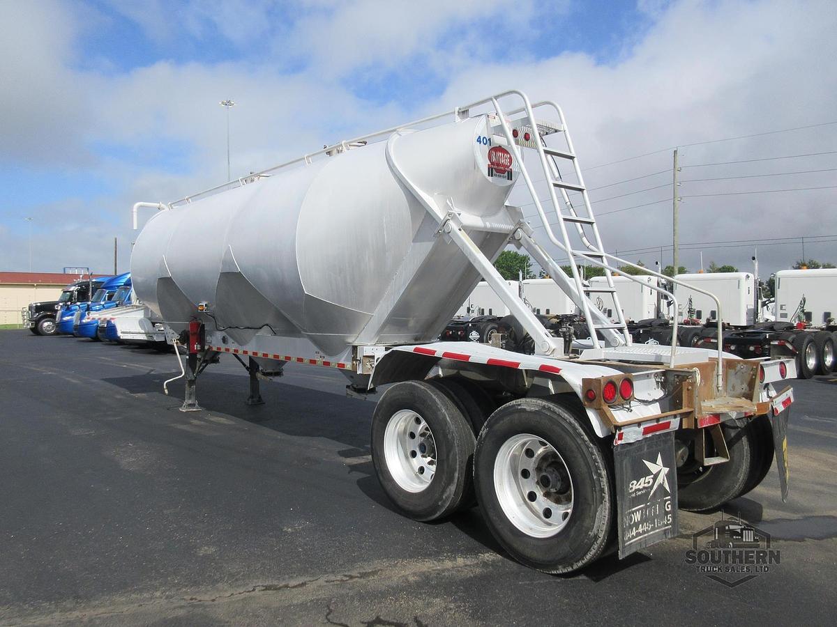 Used 2010 VANTAGE Tandem Axle