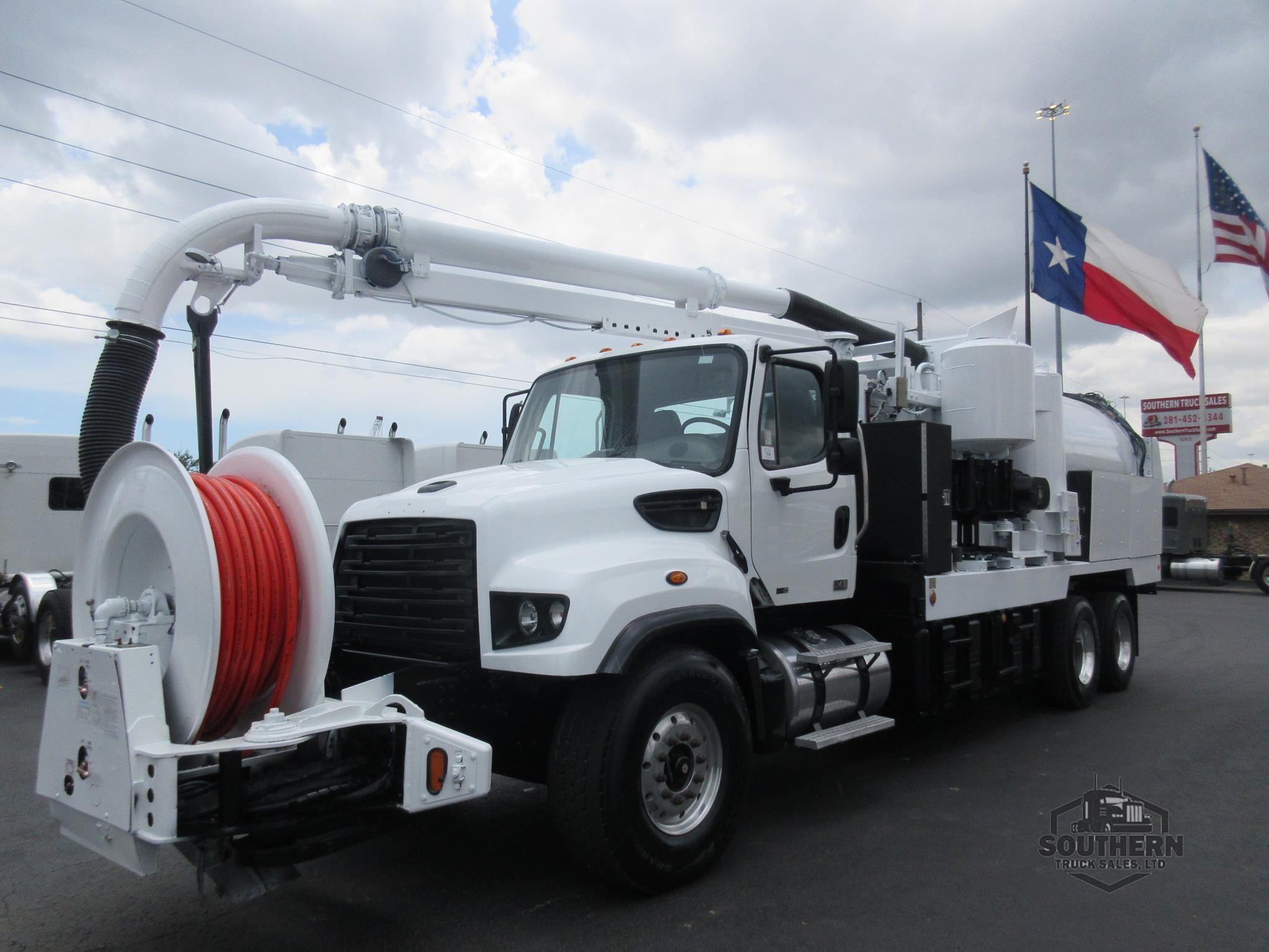 Used 2015 FREIGHTLINER 114SD
