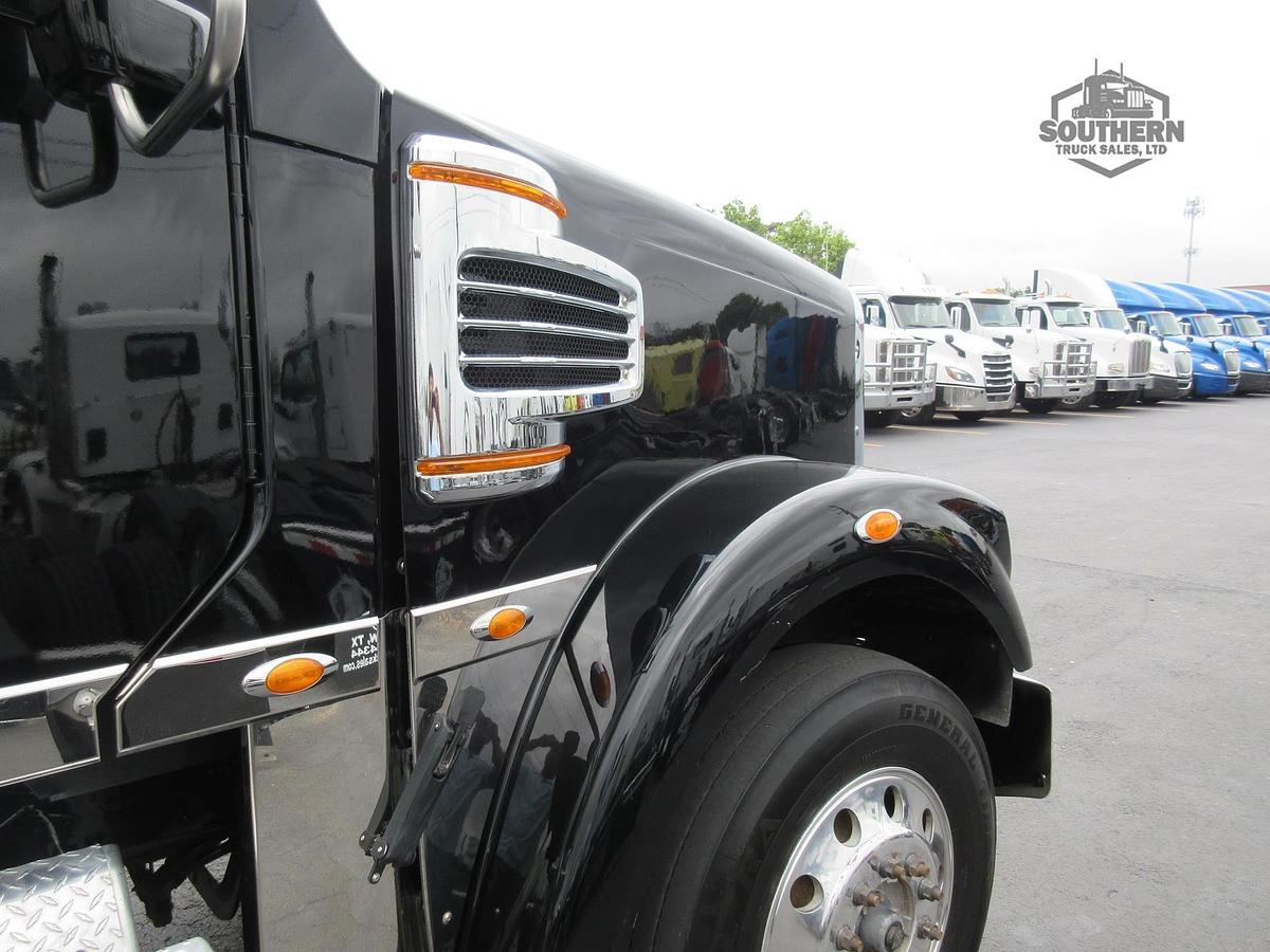 Used 2023 FREIGHTLINER CORONADO 122 SD
