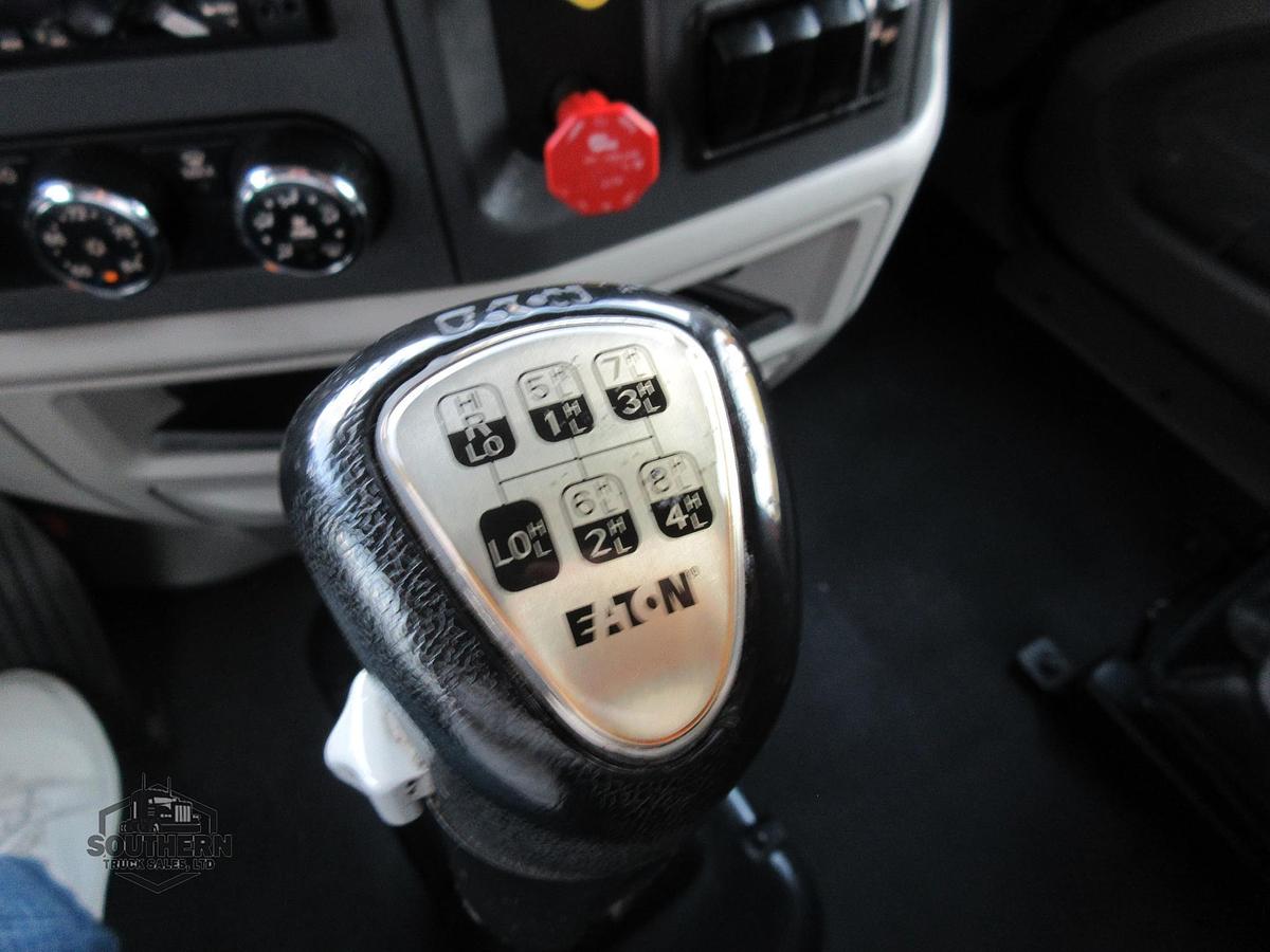 Used 2021 PETERBILT 567