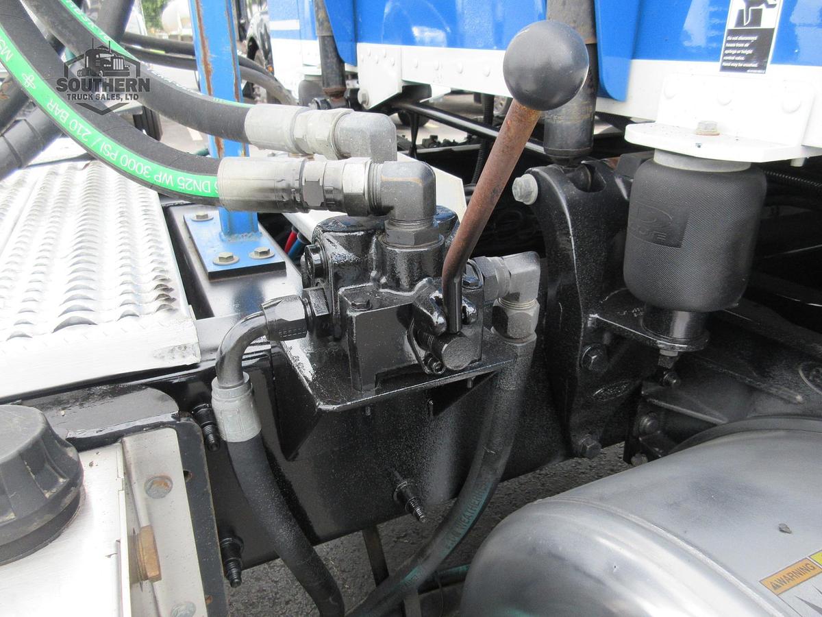 Used 2019 PETERBILT 389