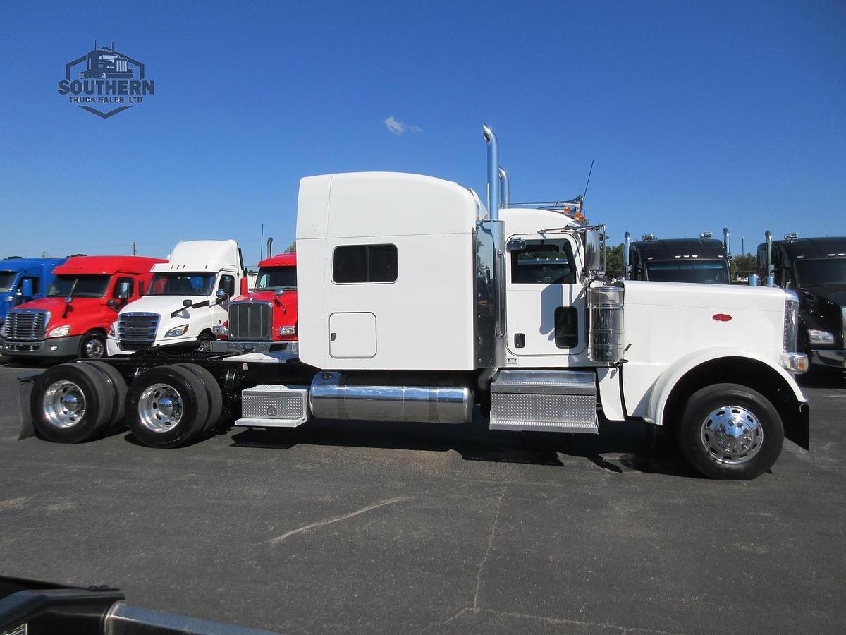 Used 2018 PETERBILT 389
