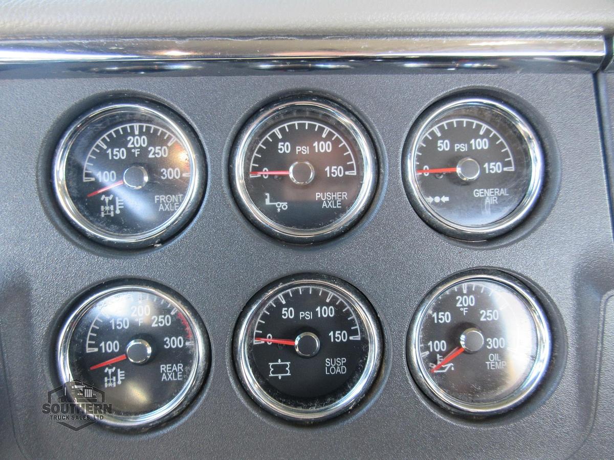 Used 2020 PETERBILT 567