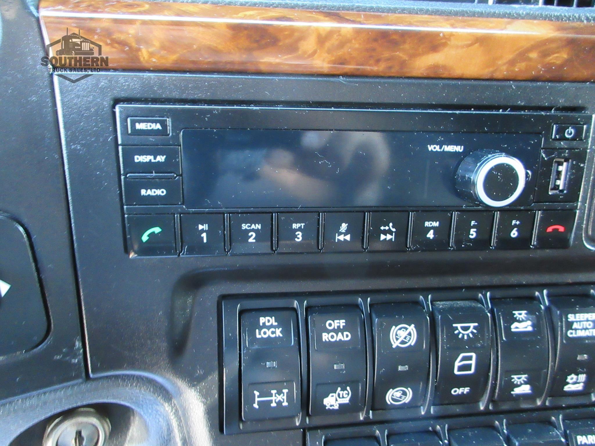 Used 2021 INTERNATIONAL LT