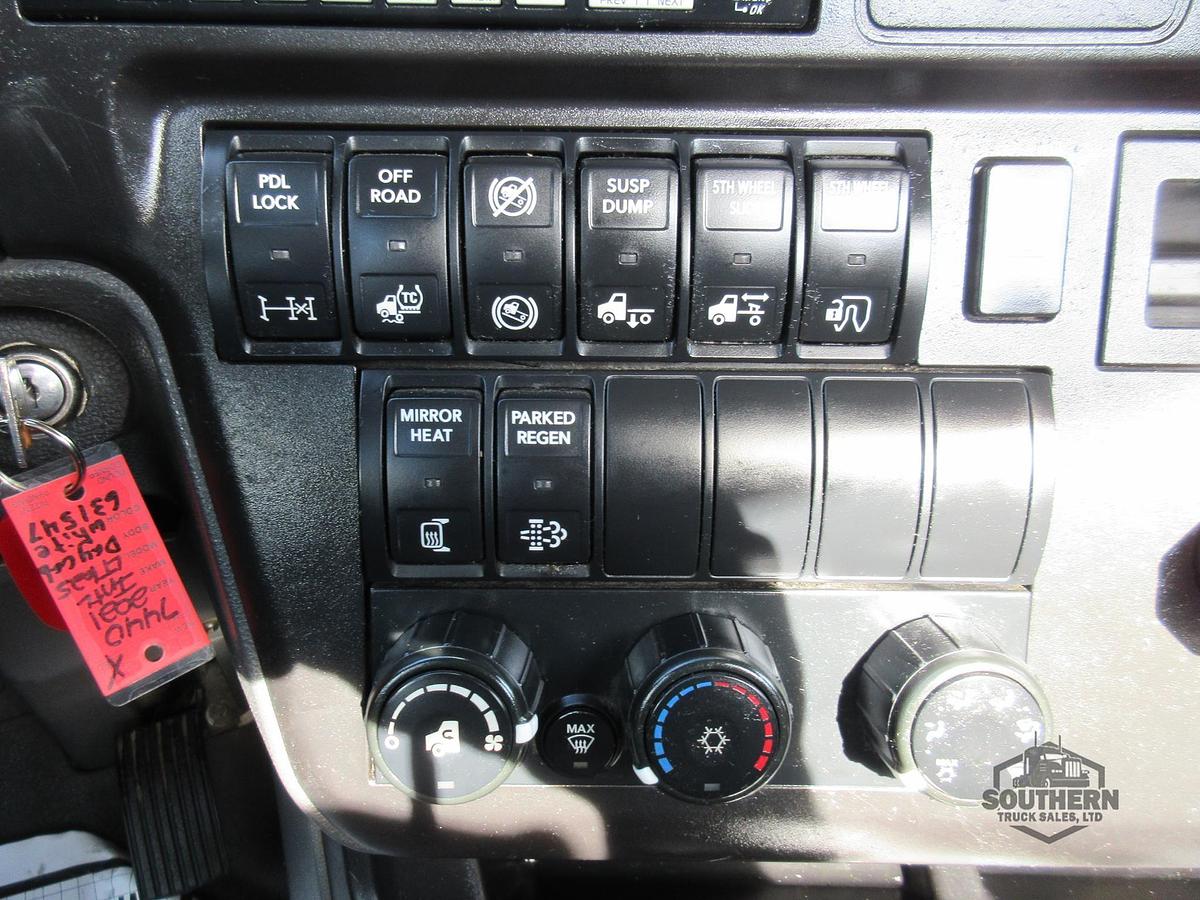 Used 2021 INTERNATIONAL LT