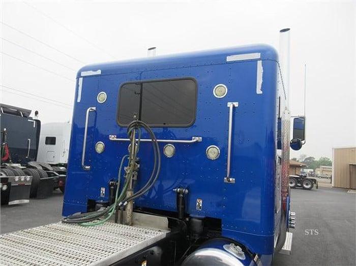 Used 2018 PETERBILT 389