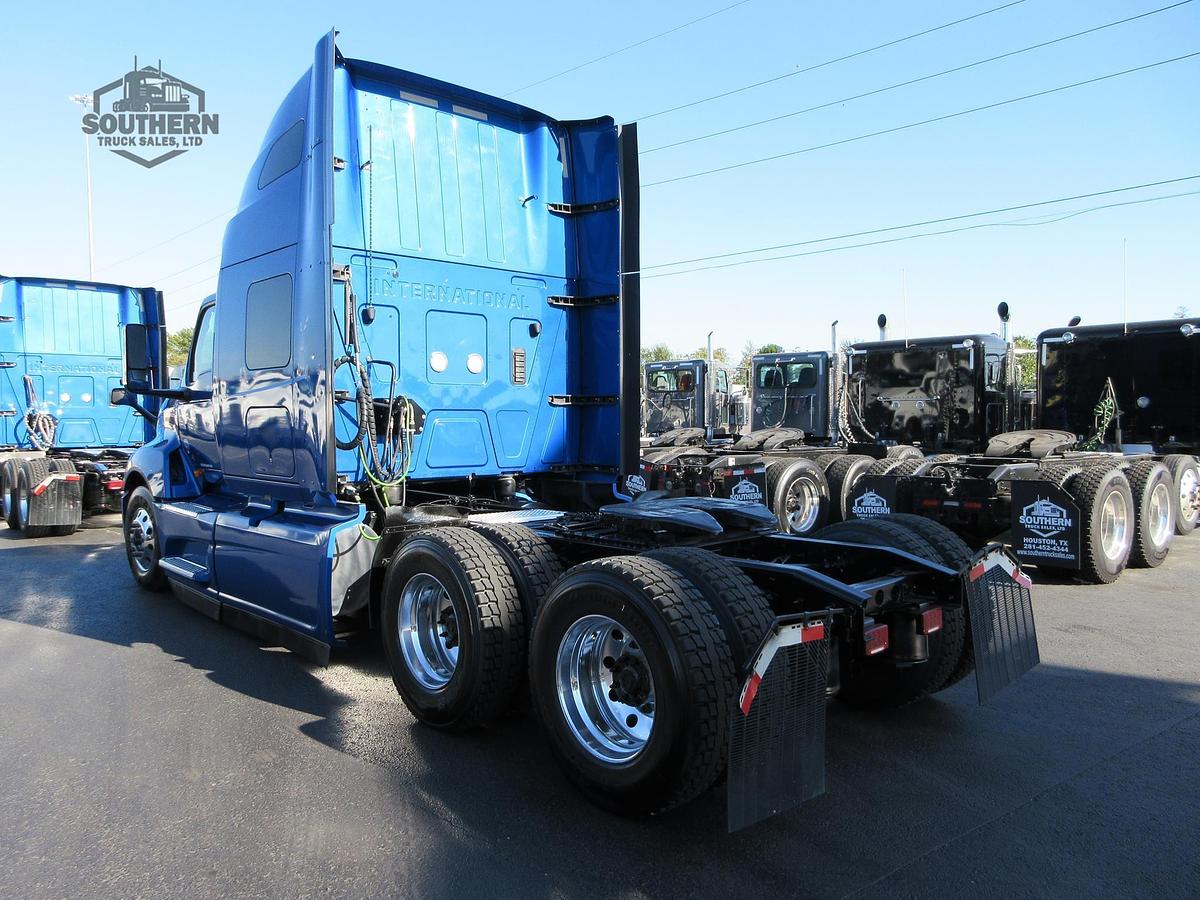 Used 2021 INTERNATIONAL LT