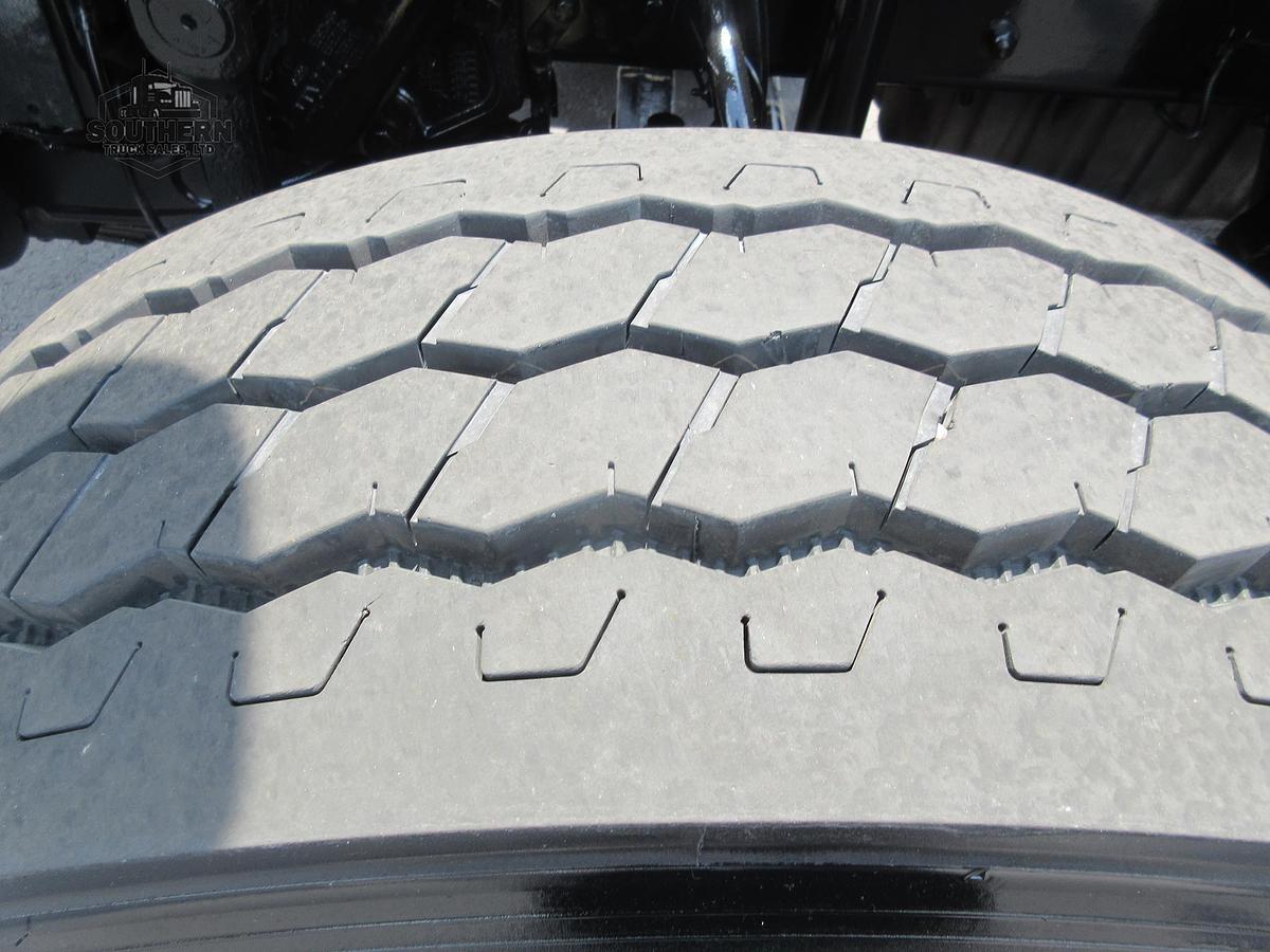 Used 2019 FREIGHTLINER CORONADO 122 SD