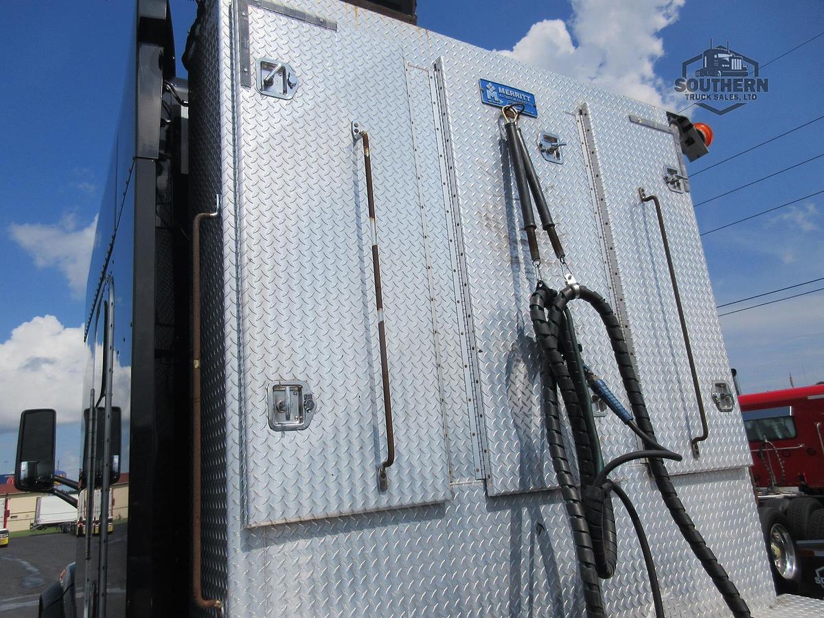 Used 2021 PETERBILT 567