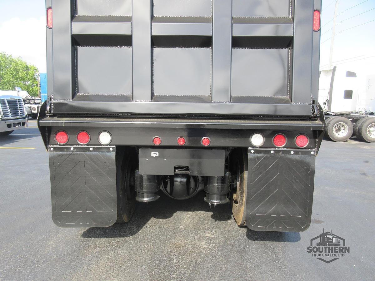 Used 2019 FREIGHTLINER CASCADIA 126