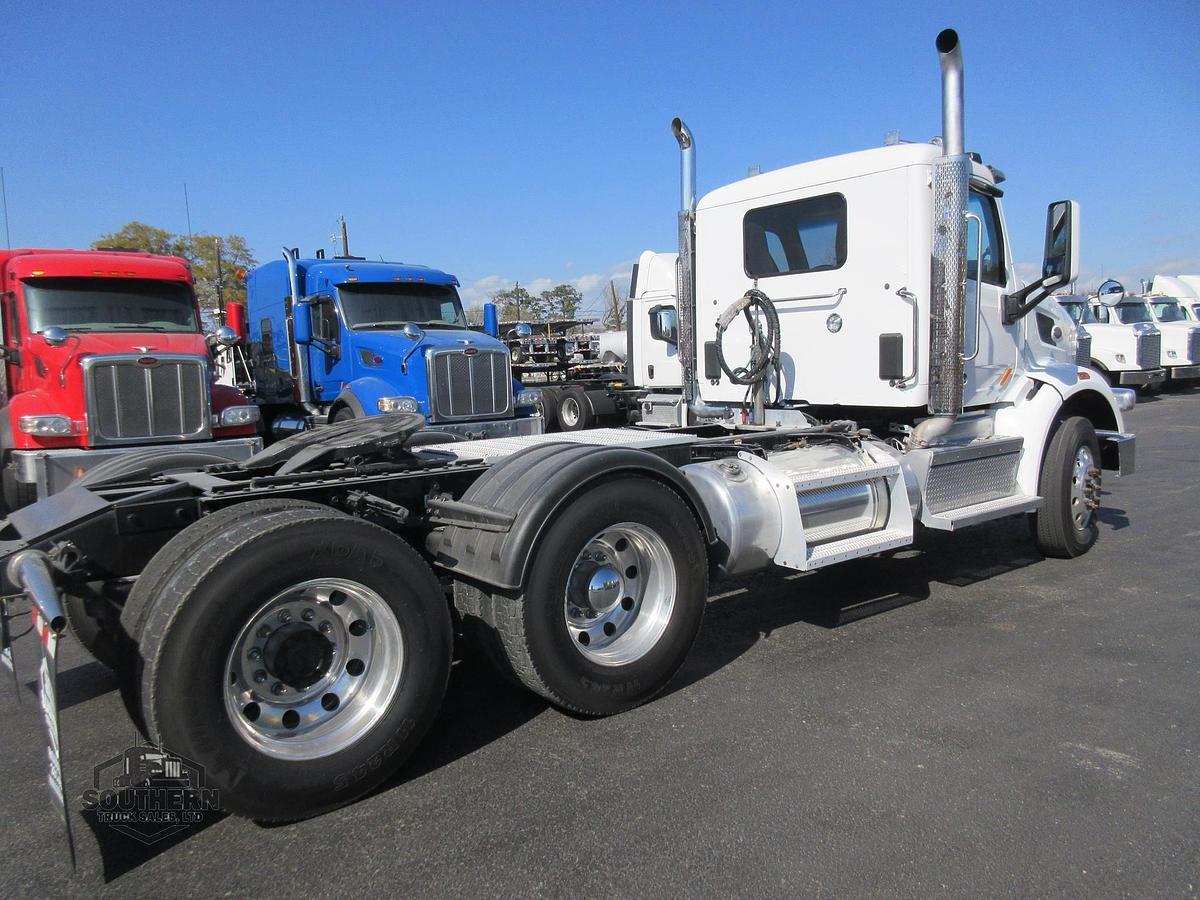 Used 2020 PETERBILT 567