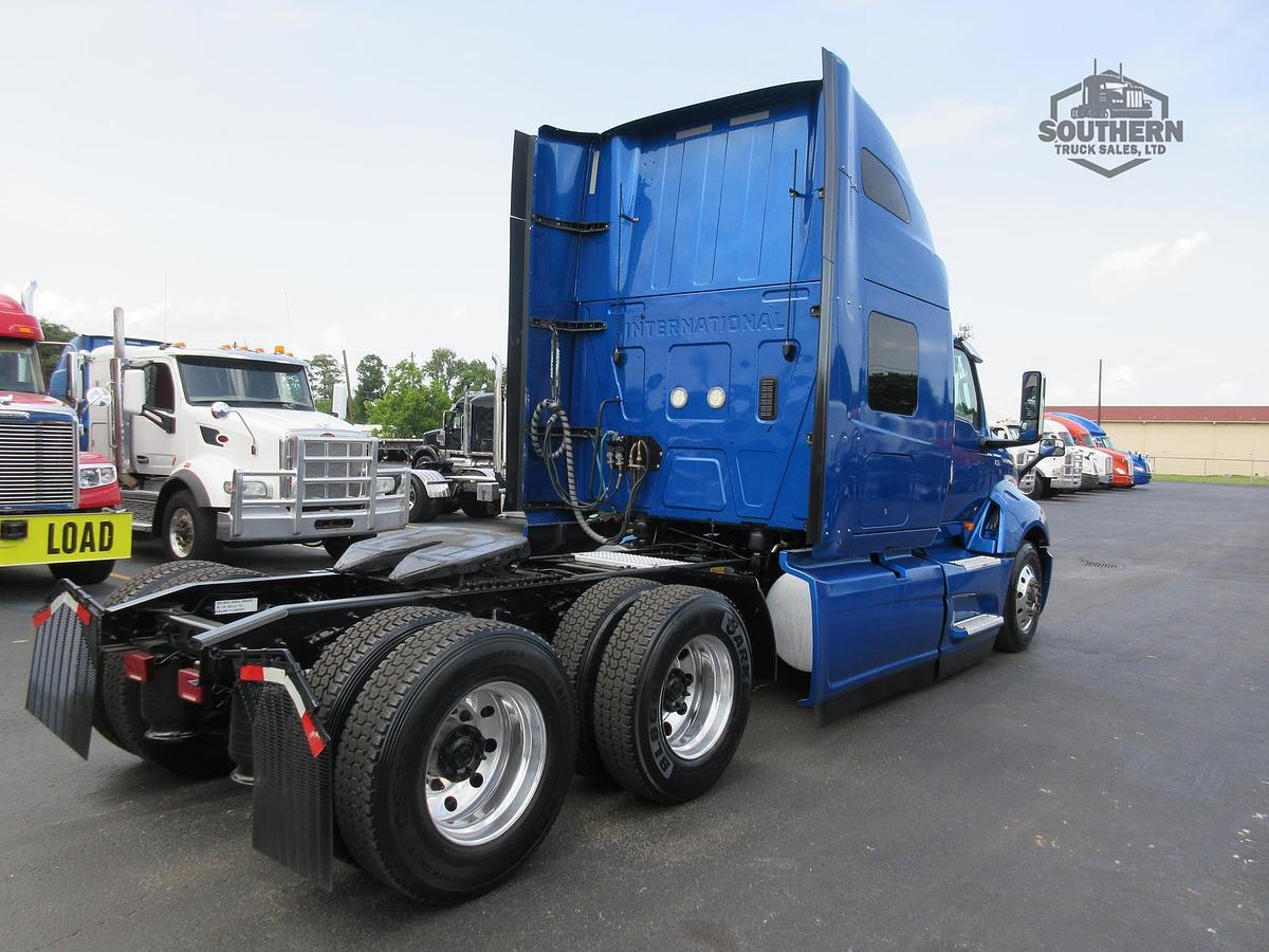Used 2021 INTERNATIONAL LT