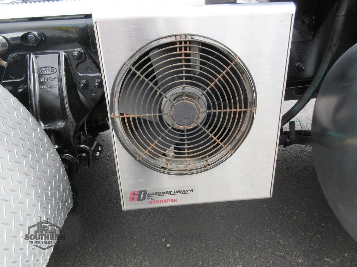 Used 2019 PETERBILT 389